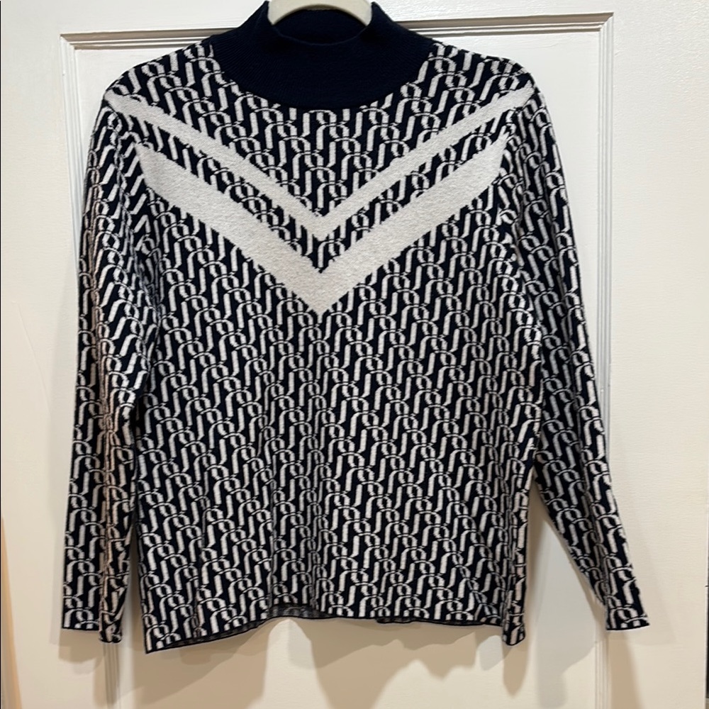 Liz Claiborne Navy and Cream Geometric Sweater